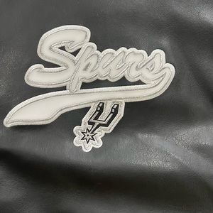 Vintage Spurs Nike Leather Jacket in youth Large. Excellent condition
